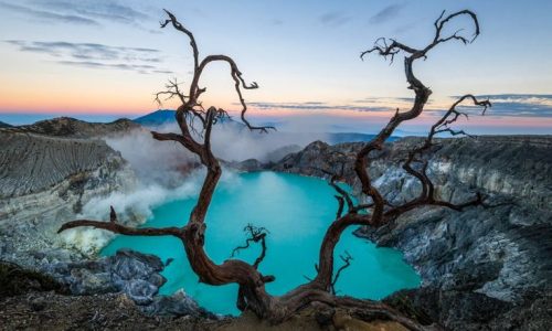 How-To-Visit-Kawah-Ijen-Volcano-Lake-Blue-Fire-In-Java
