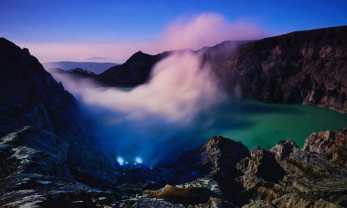 The-amazing-blue-flame-of-Ijen - Salin - Salin